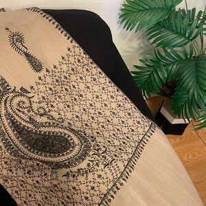 Elegant Beige and Black Paisley Shawl